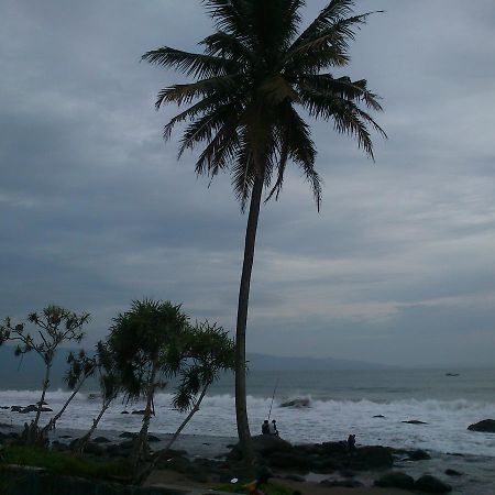 Cimajasquare Hotel & Restaurant Pelabuhan Ratu Buitenkant foto